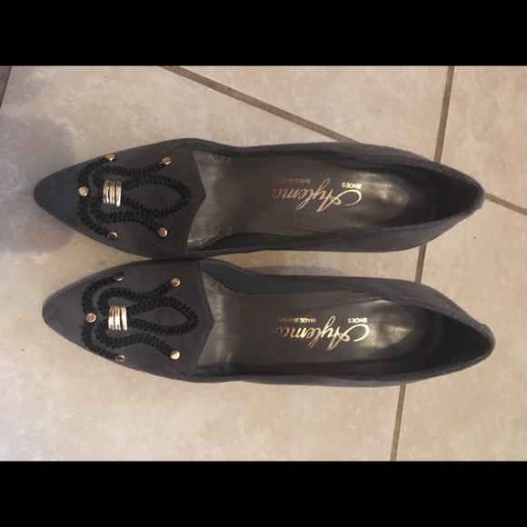 Grey heels - Picture 1 of 5